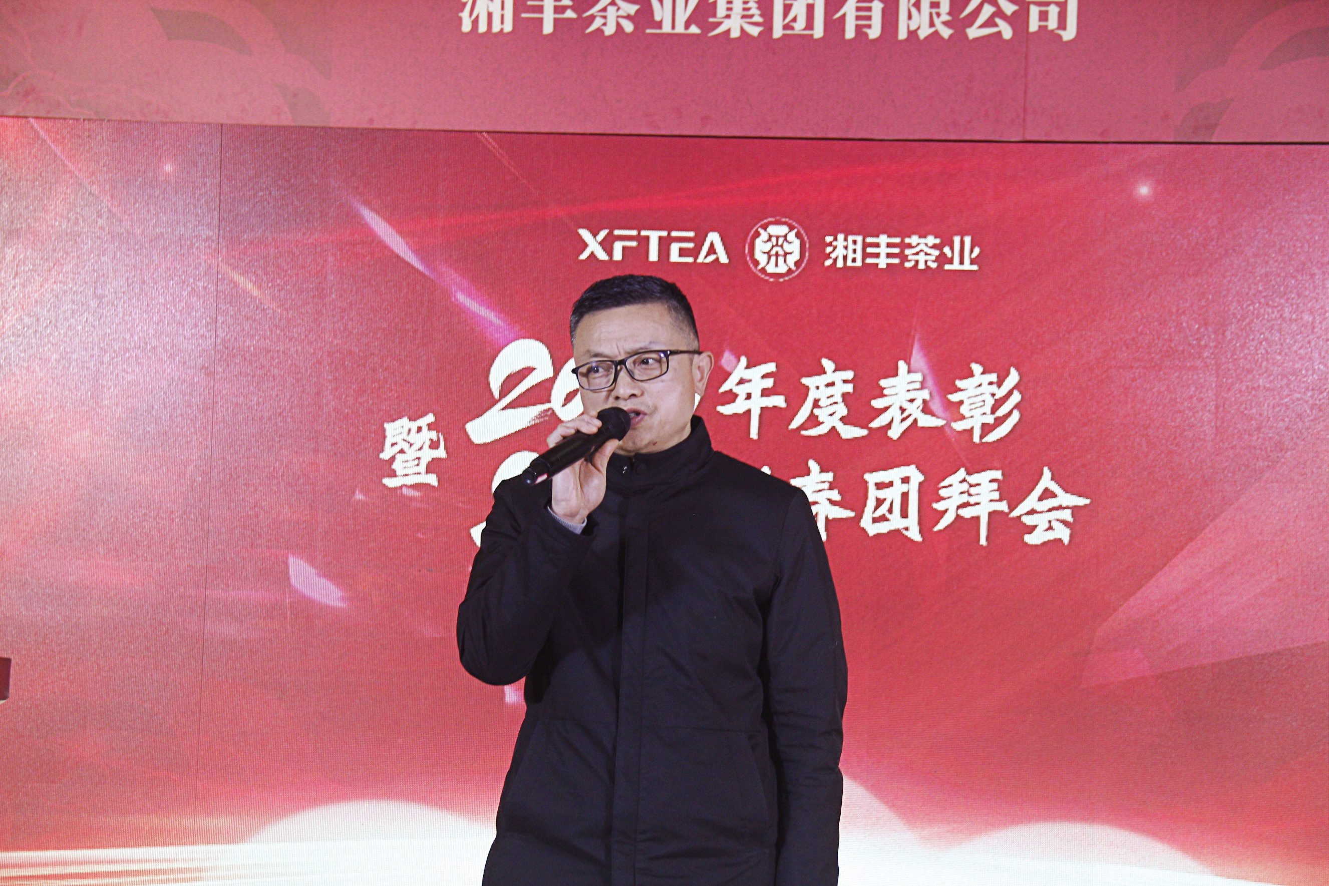 董事、常務(wù)副總 張超.jpg