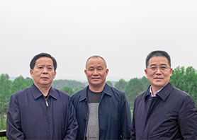 省金融監(jiān)督管理局張世平局長、省人大農(nóng)業(yè)與農(nóng)村委員會劉宗林主任一行蒞臨湘豐茶業(yè)集團考察、指導